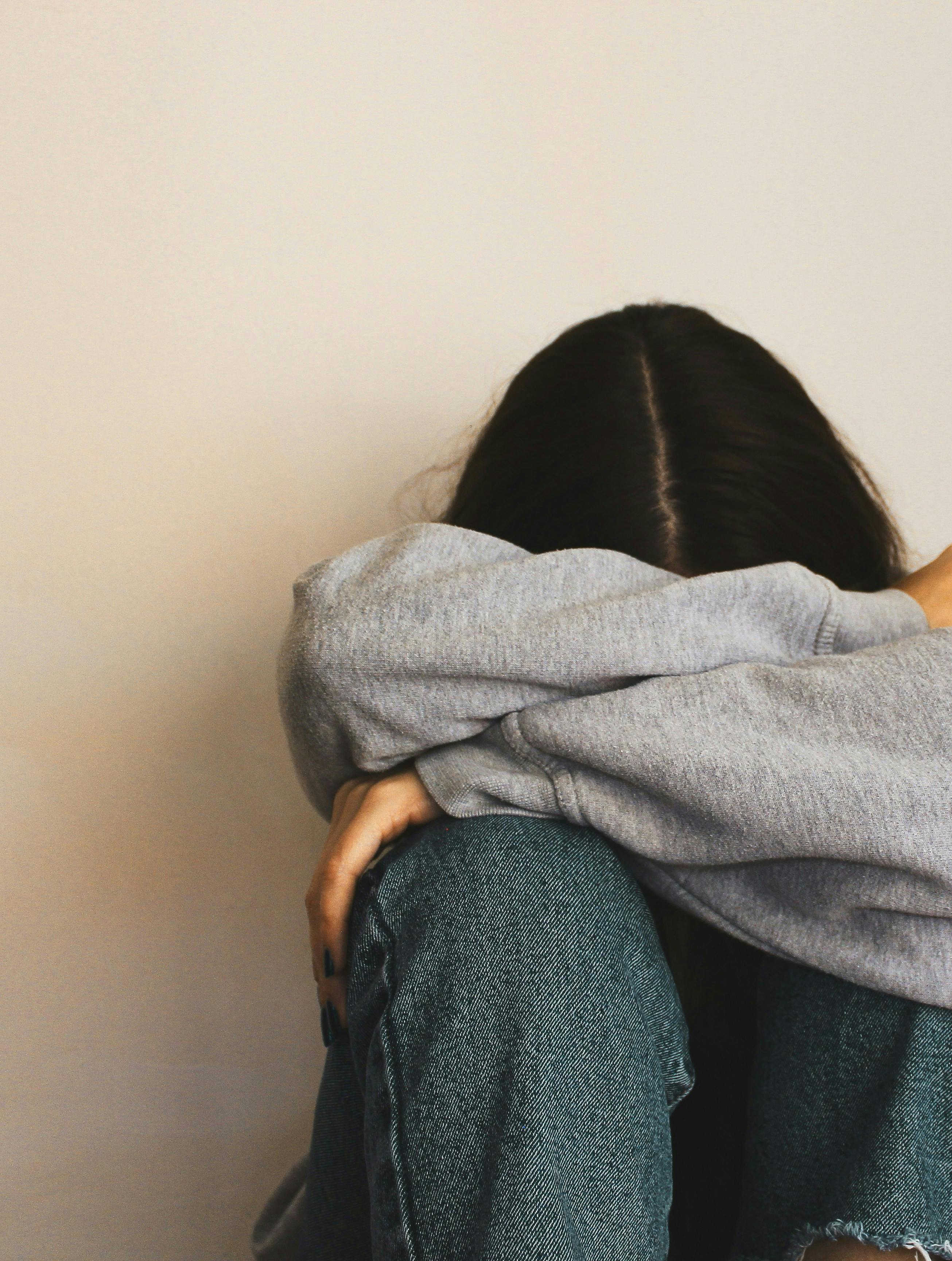 Det kan have alvorlige og langsigtede konsekvenser af vokse op i en usund familiedynamik.