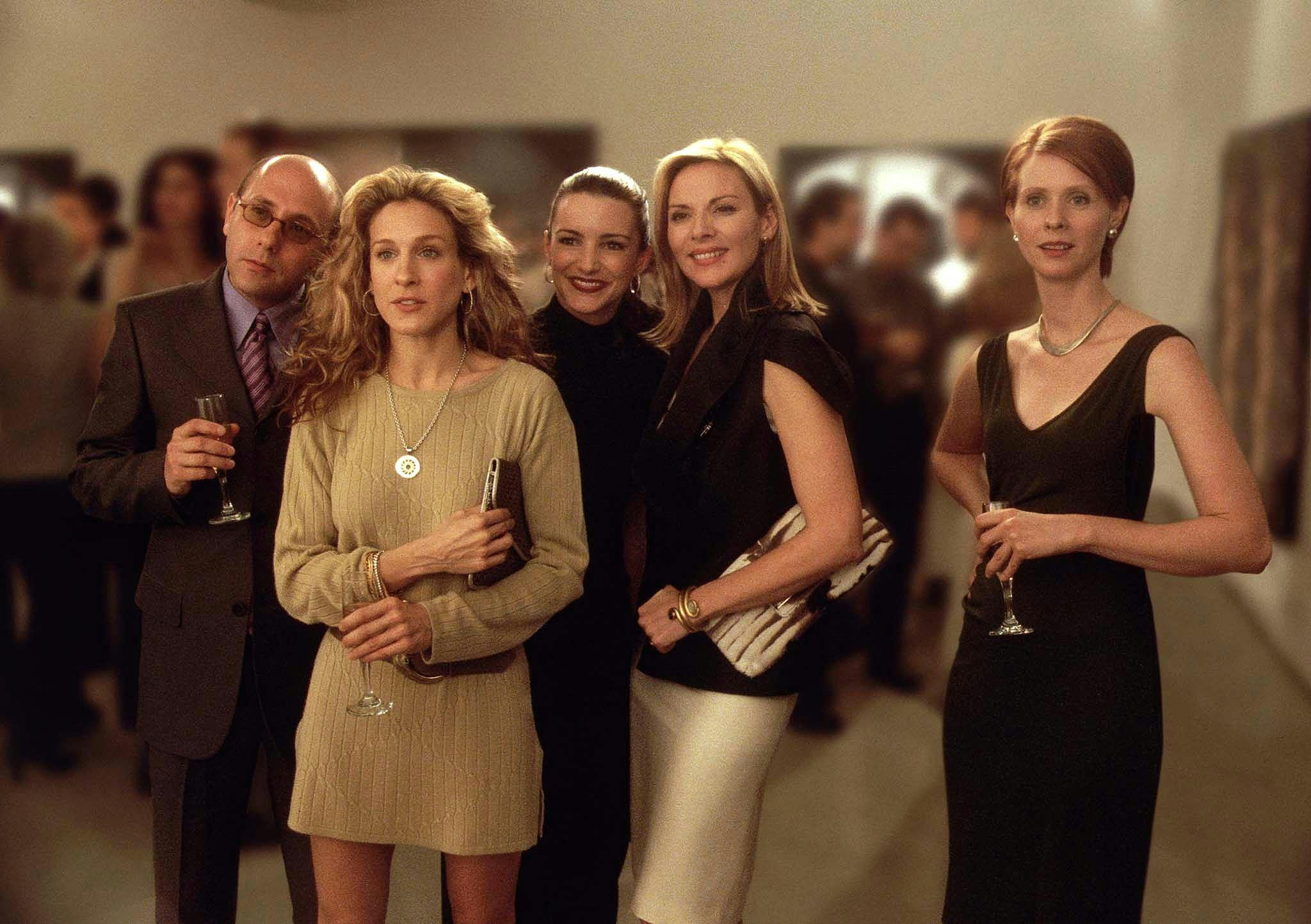 US television series "Sex and the City" received 10 Emmy nominations including Best Comedy Series, 12 July 2001 in Los Angeles, CA. Pictured in a scene from the HBO show are (L-R) Willie Garson, Sarah Jessica Parker, Kristin Davis, Kim Cattrall and Cynthia Nixon. The 53rd Annual Primetime Emmy Awards will be presented in Los Angeles, CA, 16 September 2001. AFP PHOTO/Craig Blakenhorn/ho