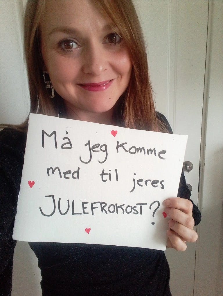 Celina havde ingen julefrokoster i kalenderen, men efter et opslag på LinkedIn væltede invitationerne ind.