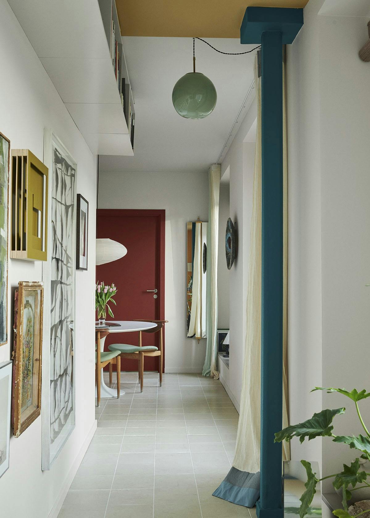 Bolig: The Unexpected Red Theory