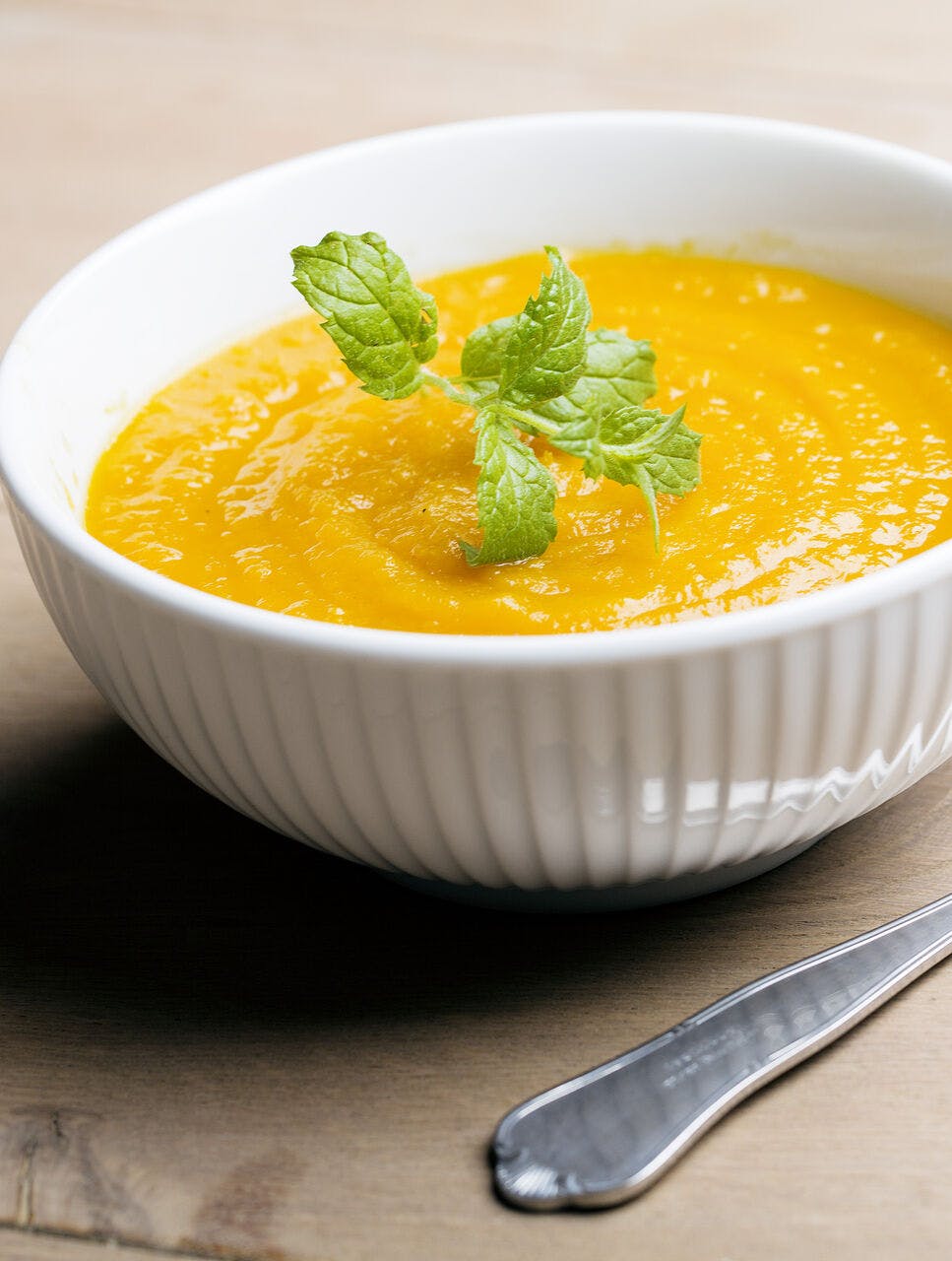 Lene Hansson. Gulerodssuppe. SLANK.