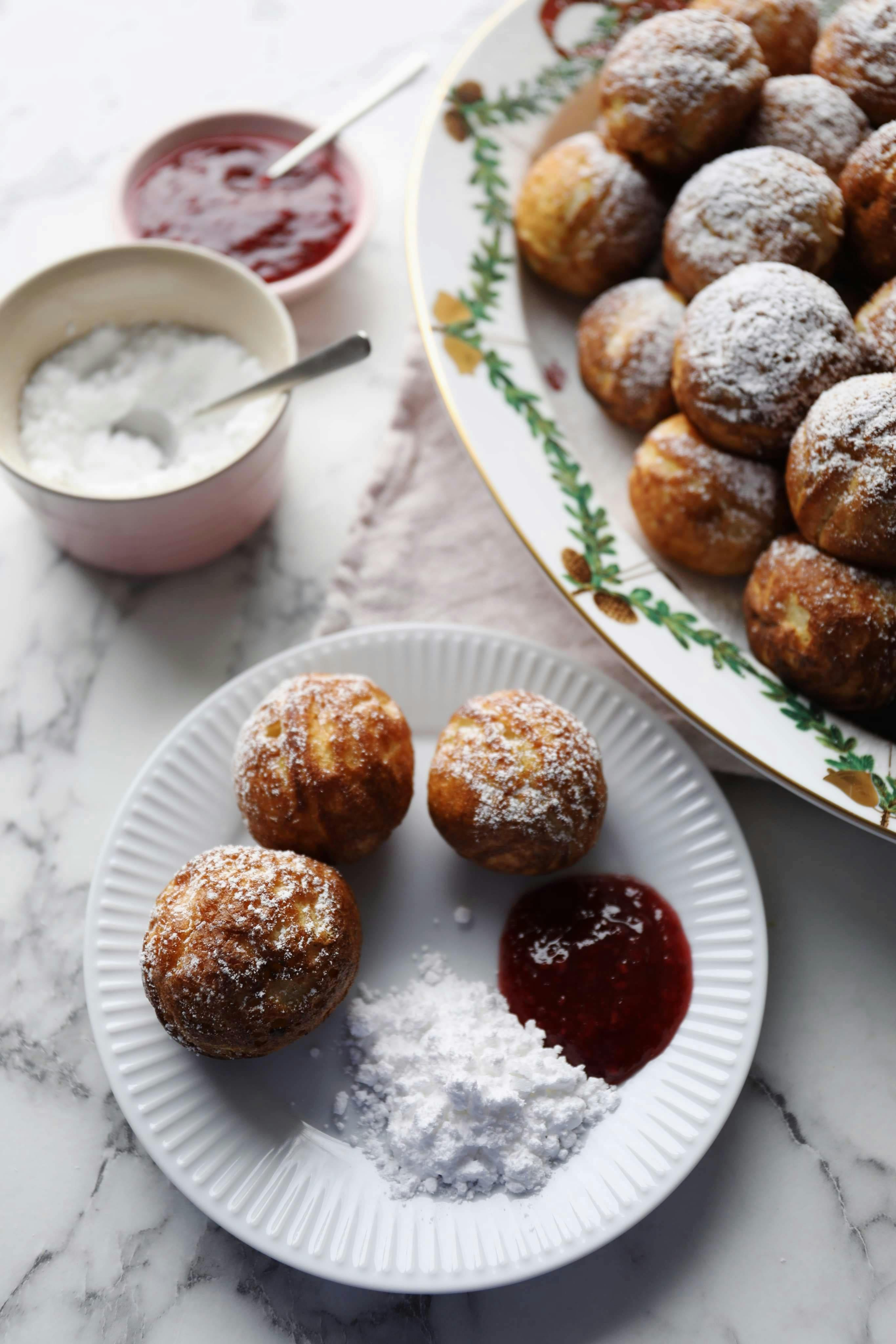 https://imgix.femina.dk/2025-12-01/Frederikke-Waerens---AEbleskiver-12.jpg