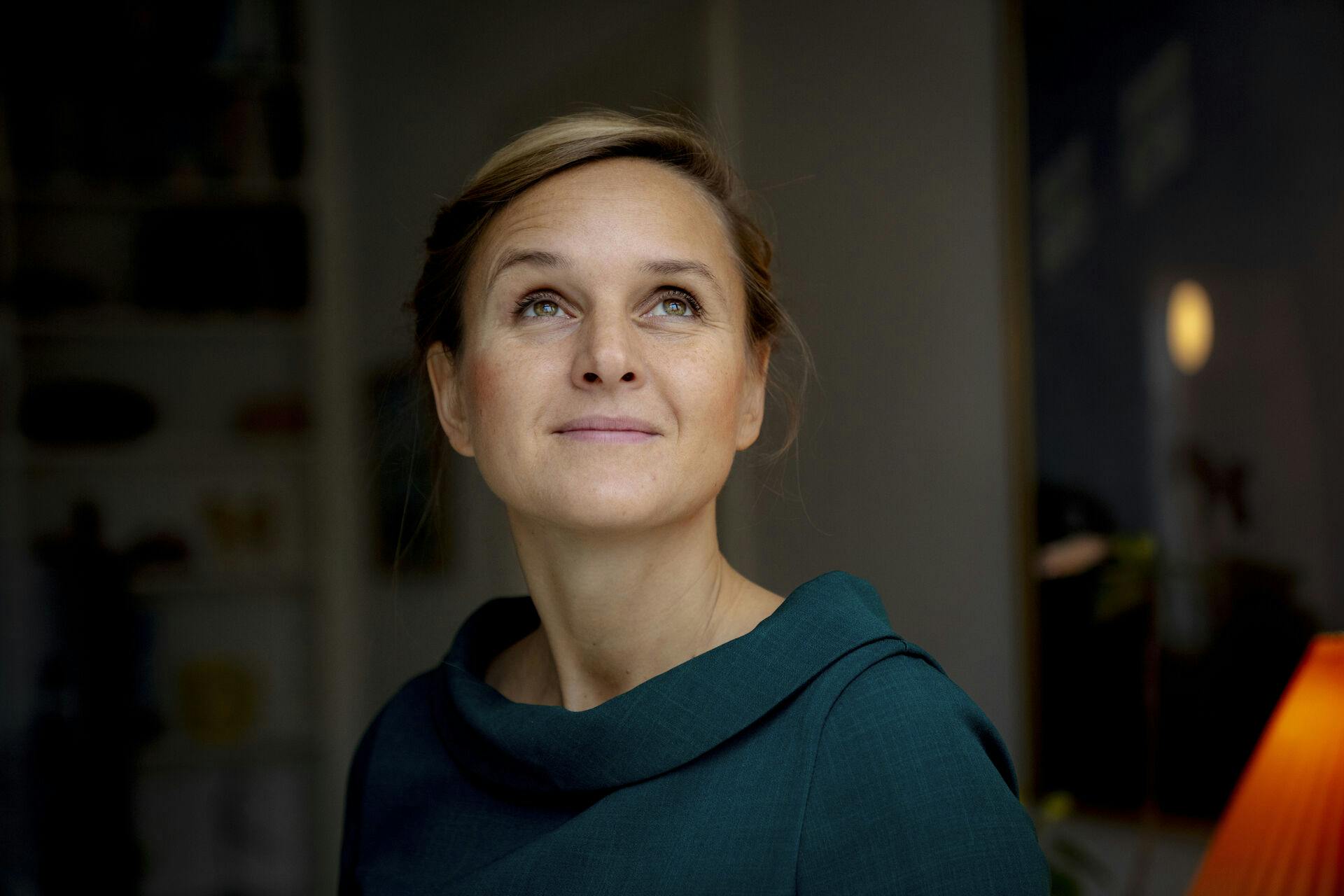 Fredsforsker Isabel Bramsen i sit hjem i Hillerød.