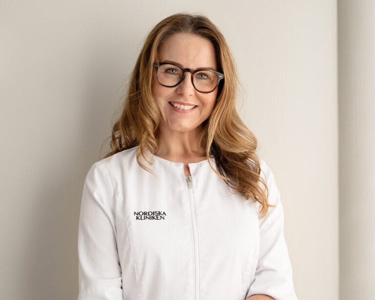 Anna Petrovic tatoveringsfjernelse