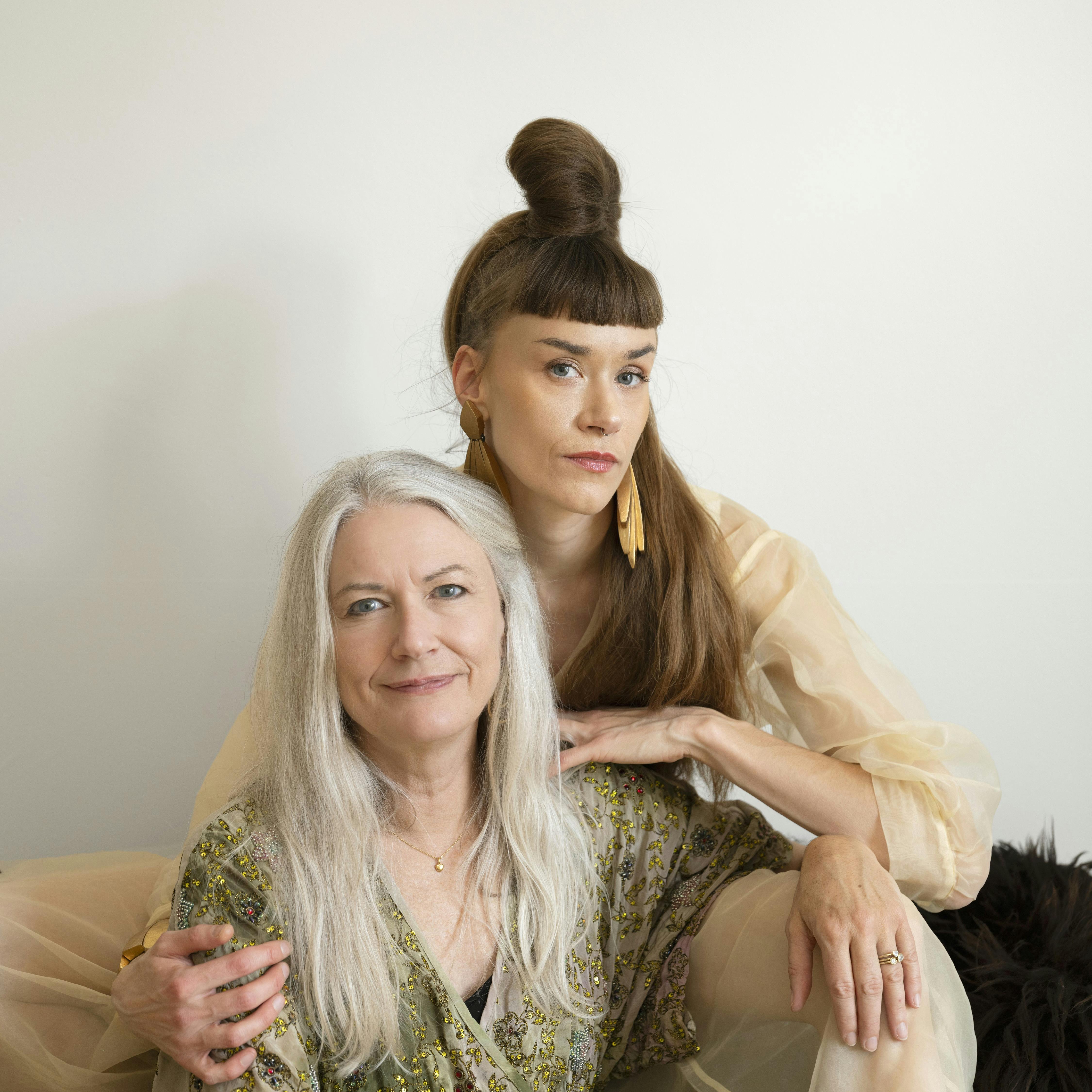 Josefine og Trine Opsahl