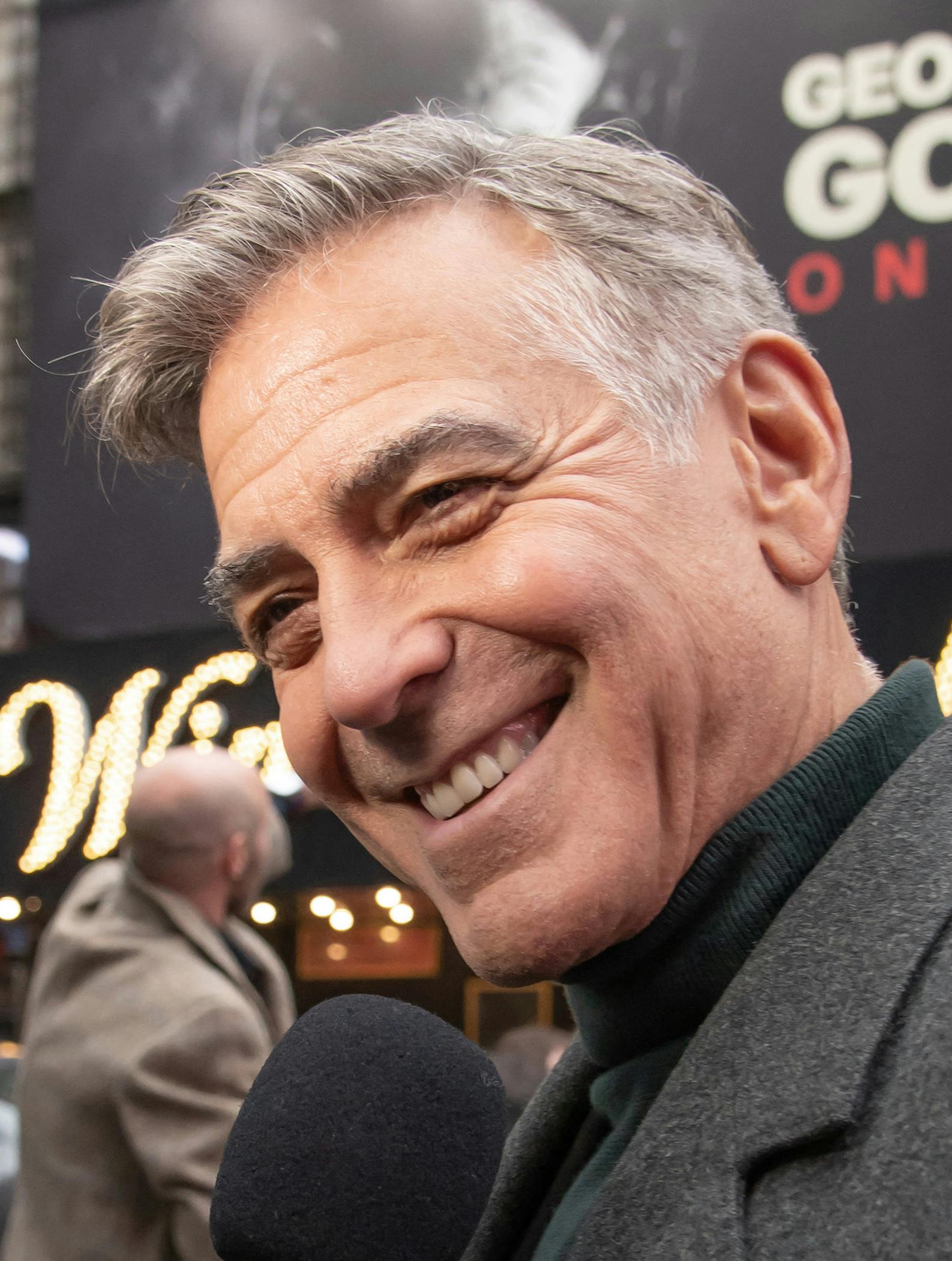 Nu er det de 25-årige mænds tur til at levere ikoniske filmkys, siger superstjernen.