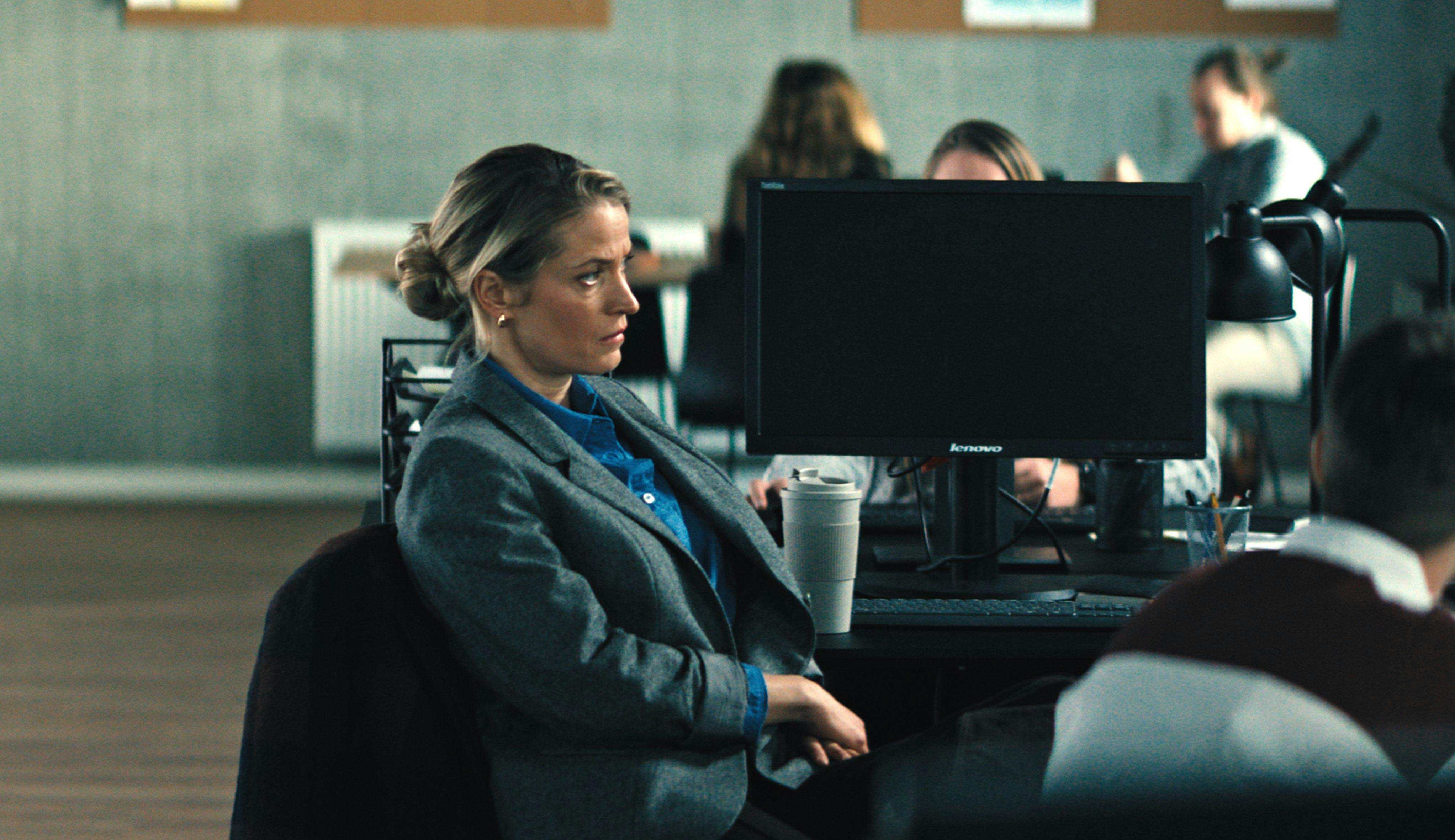 Marie Sandø Jondal i ' Nora Sand: Kærlighedssvindleren '