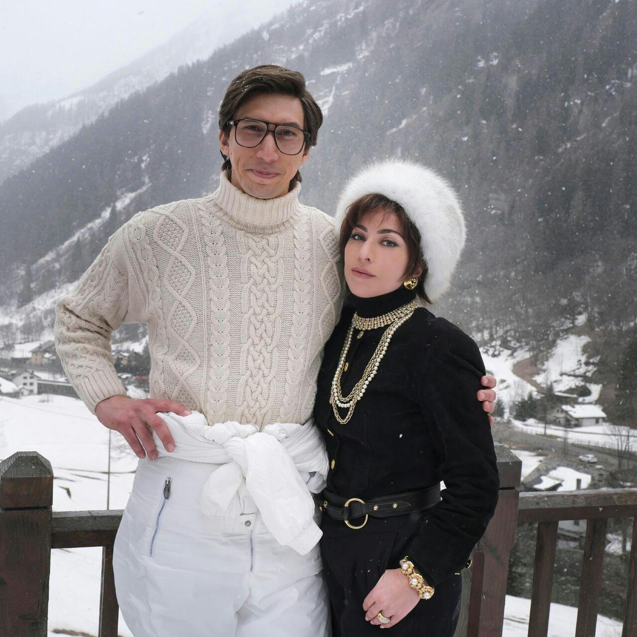 Adam Driver (Maurizio Gucci) and Lady Gaga (Patrizia Reggiani) in HOUSE OF GUCCI (2021). A film about the tumultuous Gucci family fashion dynasty and the murder of founder Guccio Gucci's grandson Maurizio Gucci. Photo Credit: Fabio Lovino / Metro Goldwyn Mayer Pictures / The Hollywood Archive