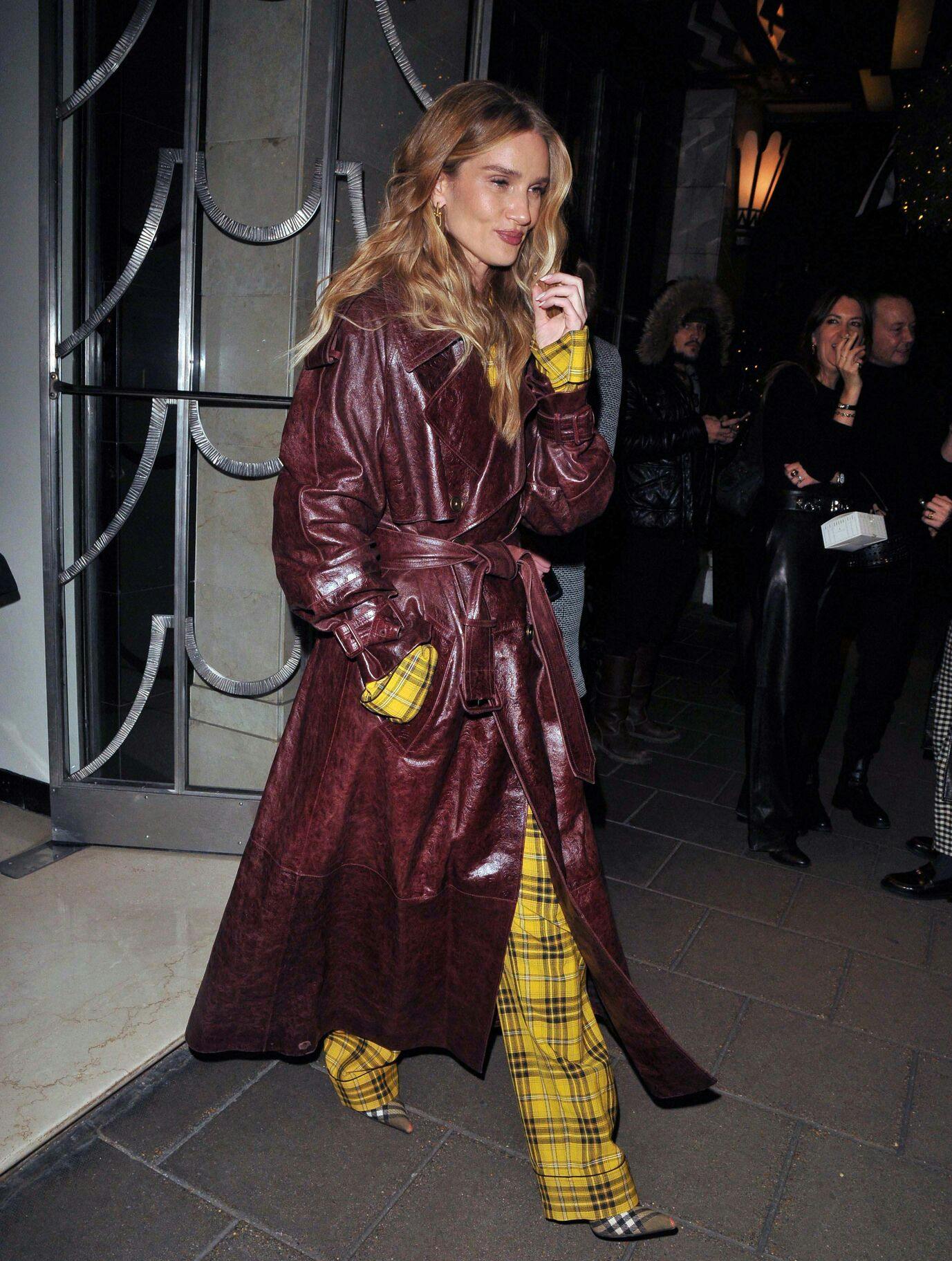 Rosie Huntington-Whiteley at the Claridge's Hotel Christmas Tree unveiling party 2025, Claridge's Hotel, Brook Street, on Tuesday 25 November 2025 in London, England, UK. CAP/CAN ©CAN/Capital Pictures