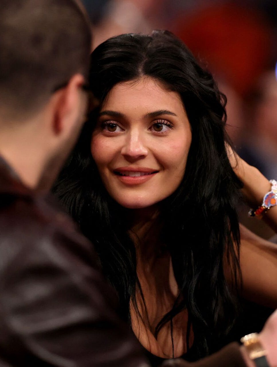 Få eksperternes bedste tips til at friske håret op og holde det fedtfrie hele dagen.