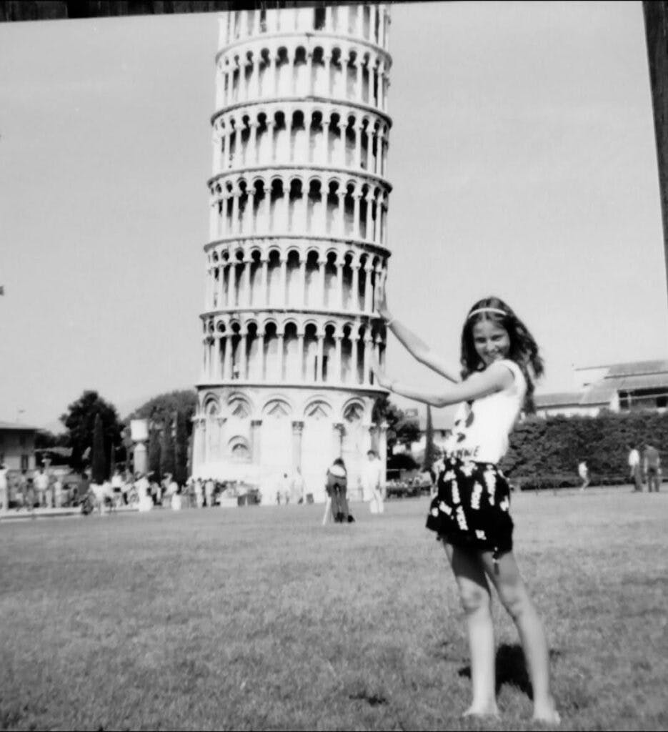 Mette troede, hun fik et barn alene. Men fjorten år senere sidder hun med en datter, ti halvsøskende, et netværk af mødre, der alle har fået børn med samme donorfar.