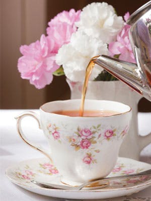 Te i blomstret kop