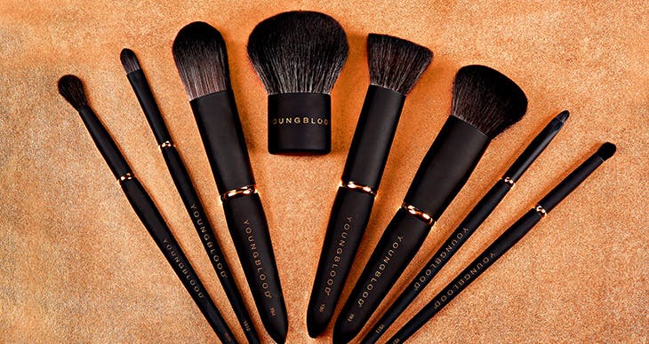 https://imgix.femina.dk/brushes.jpg