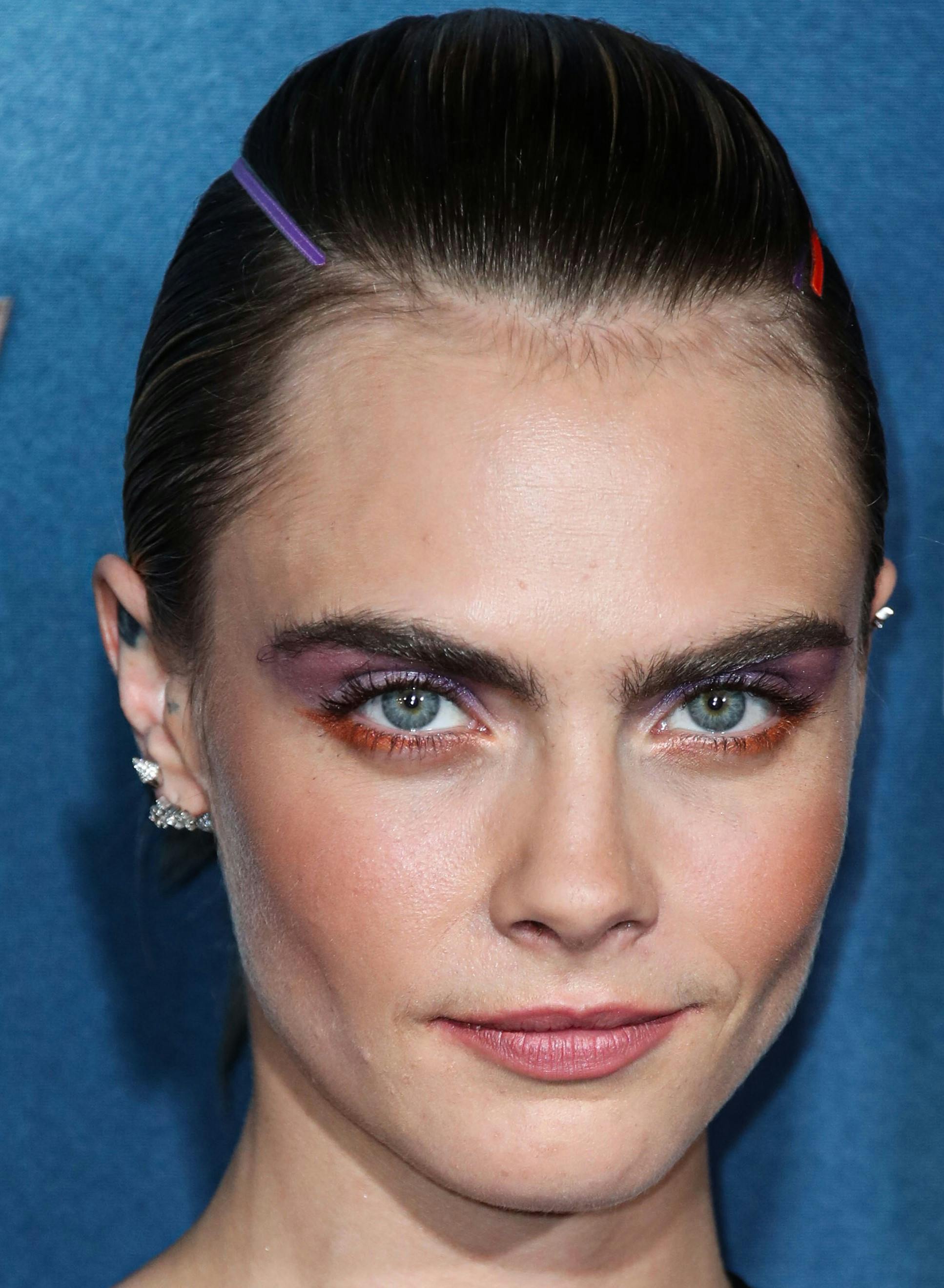 https://imgix.femina.dk/cara_delevingne_mega_beskraaet.jpg