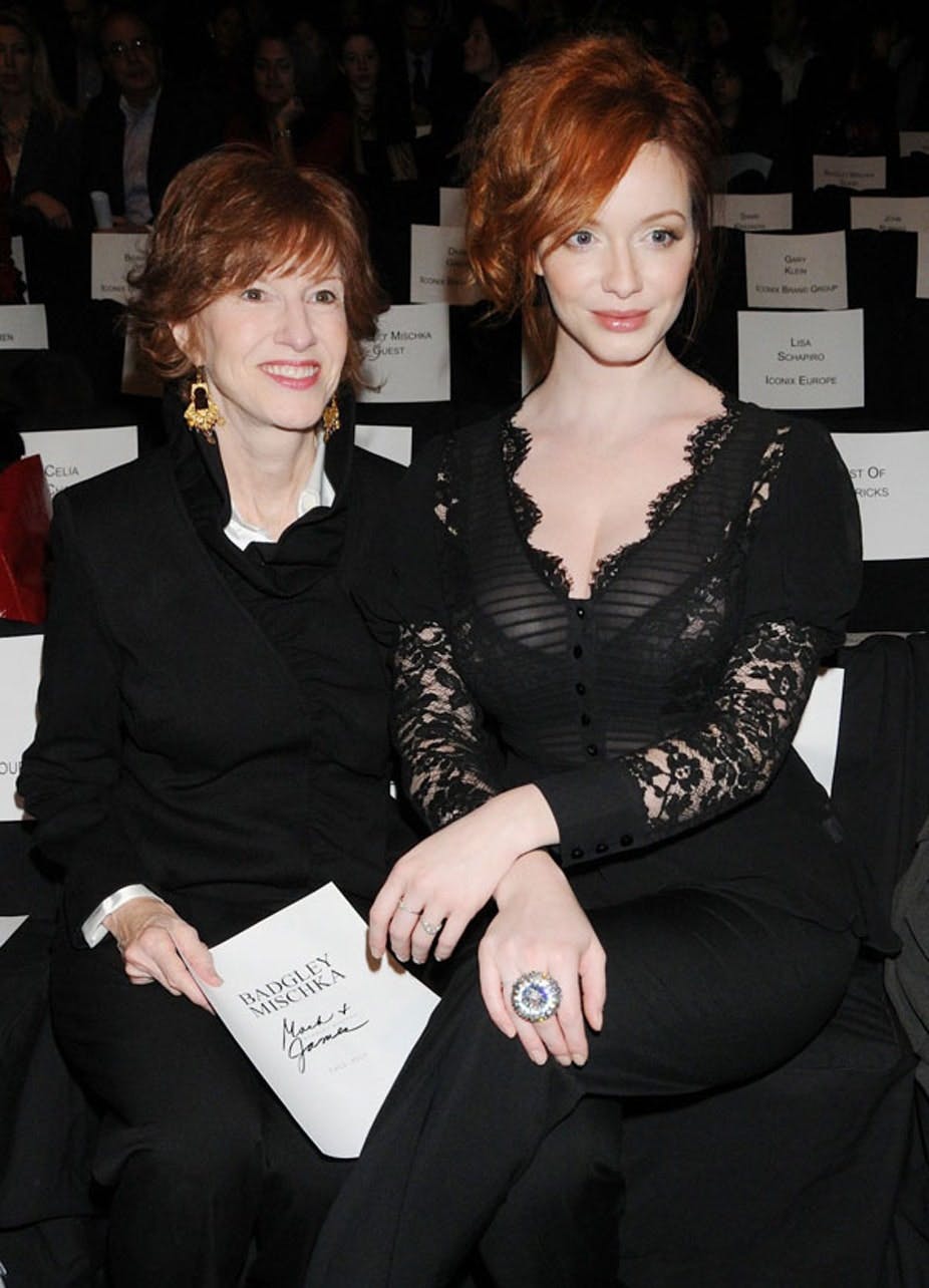 Christina Hendricks og mor