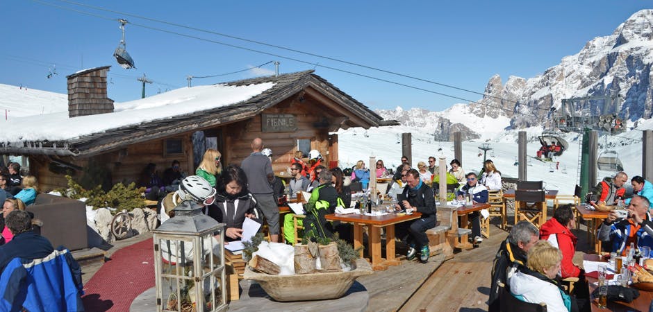 https://imgix.femina.dk/dolomitterne-8-restaurant.jpg