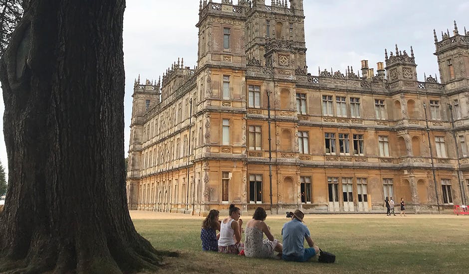 https://imgix.femina.dk/downton-abbey-5-img_2121.jpg