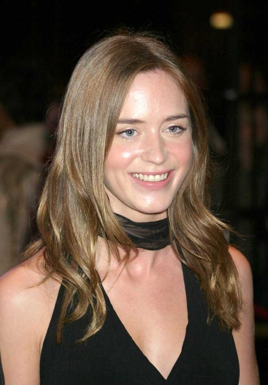 Emily Blunt med helt naturlig makeup i friskt look