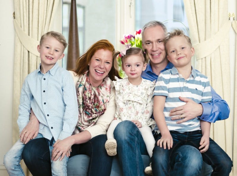 https://imgix.femina.dk/familie_jannike_0.jpg