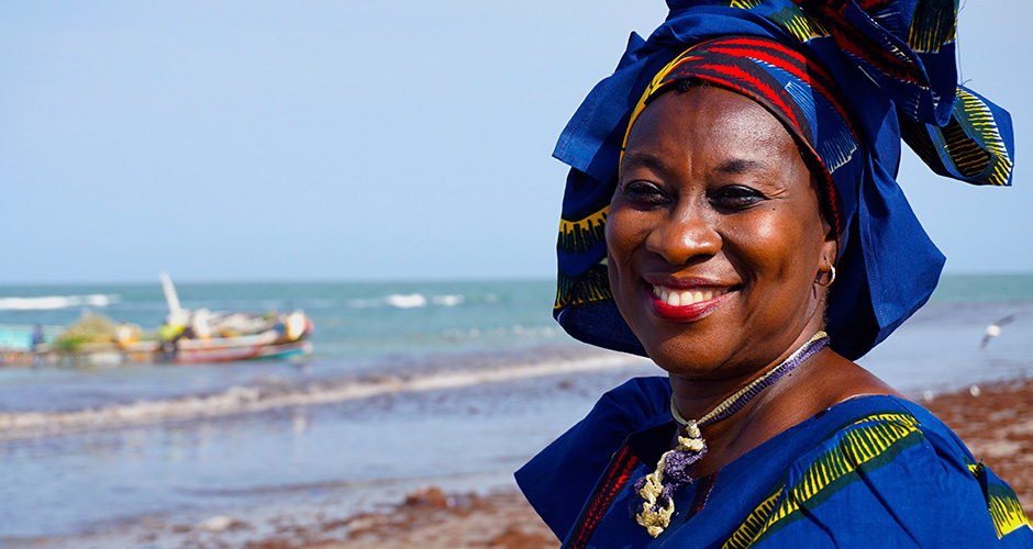 https://imgix.femina.dk/gambia-5-_dsc6701_red.jpg
