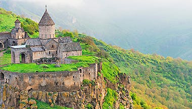 Det berømte Tatev-kloster i Armenien er fra 800-tallet