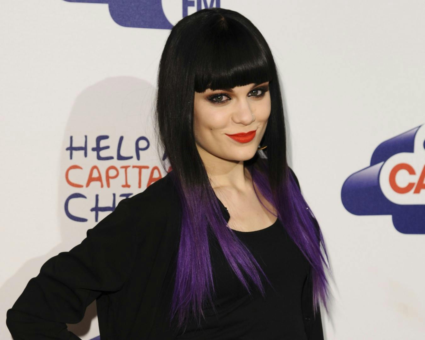 Jessie J ser fantastisk ud med sin lilla dip dye