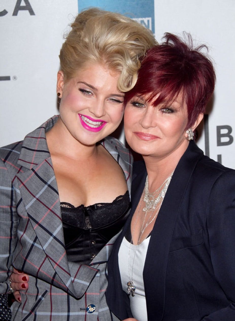 Kelly Osbourne med sin mor Sharon