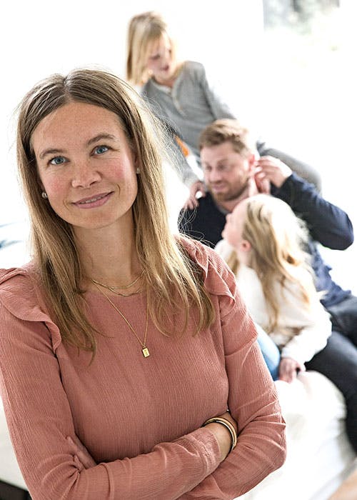 Laura Bertram og familie