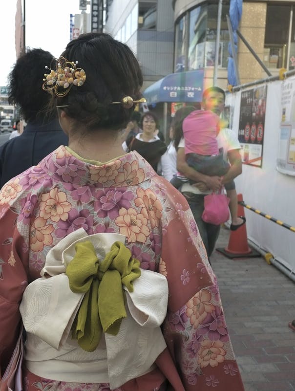 https://imgix.femina.dk/madogbolig/media/article/streetlife_01.jpg