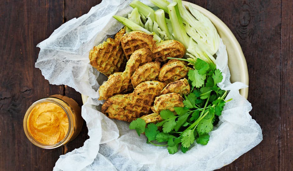 https://imgix.femina.dk/madpakke-favafler-med-hummus-og-groent.jpg