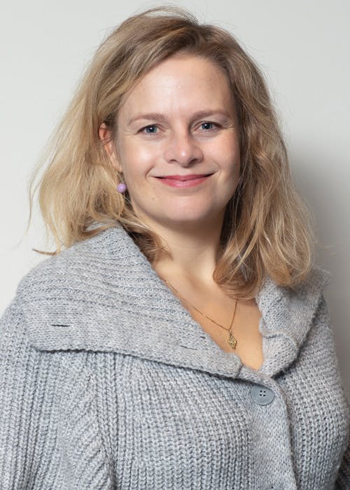 https://imgix.femina.dk/makeover-1_22.jpg