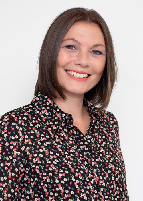 https://imgix.femina.dk/makeover-3_10.jpg