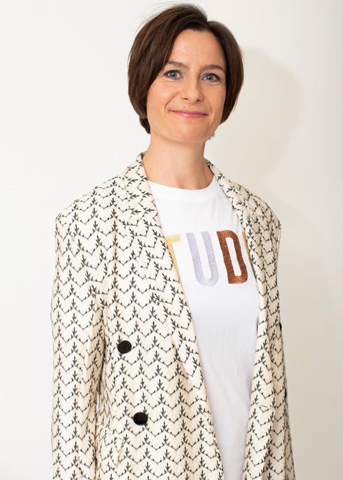 https://imgix.femina.dk/makeover-3_15.jpg