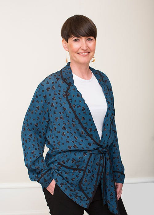 https://imgix.femina.dk/makeover-jane-walbum-1_0.jpg