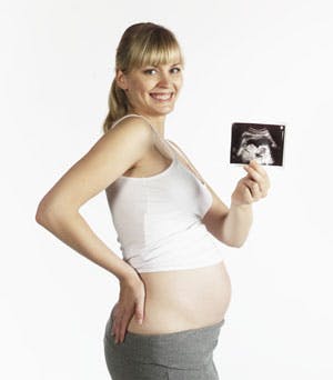 https://imgix.femina.dk/media/16baf47c6e284bf3b55c49c252d293b2.jpg