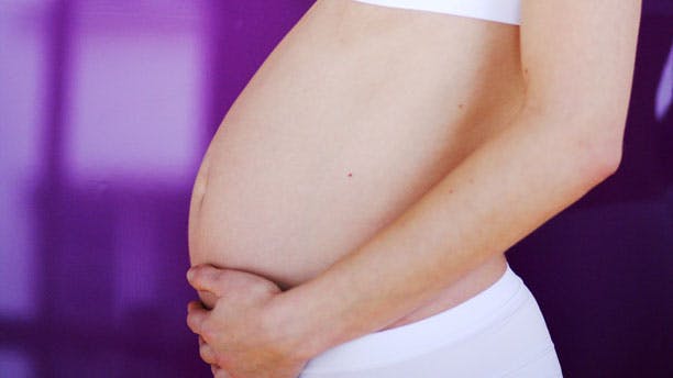 https://imgix.femina.dk/media/42713e93cdf6487f84d5f1df56192211.jpg