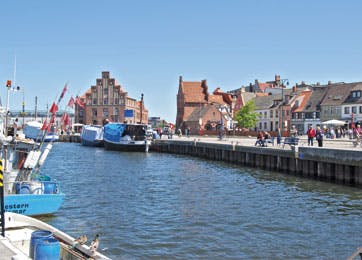 https://imgix.femina.dk/media/8f55ef0dfd1b46848e001230cc73c205.jpg