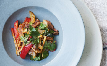 Lynstegt andebryst med rød karry