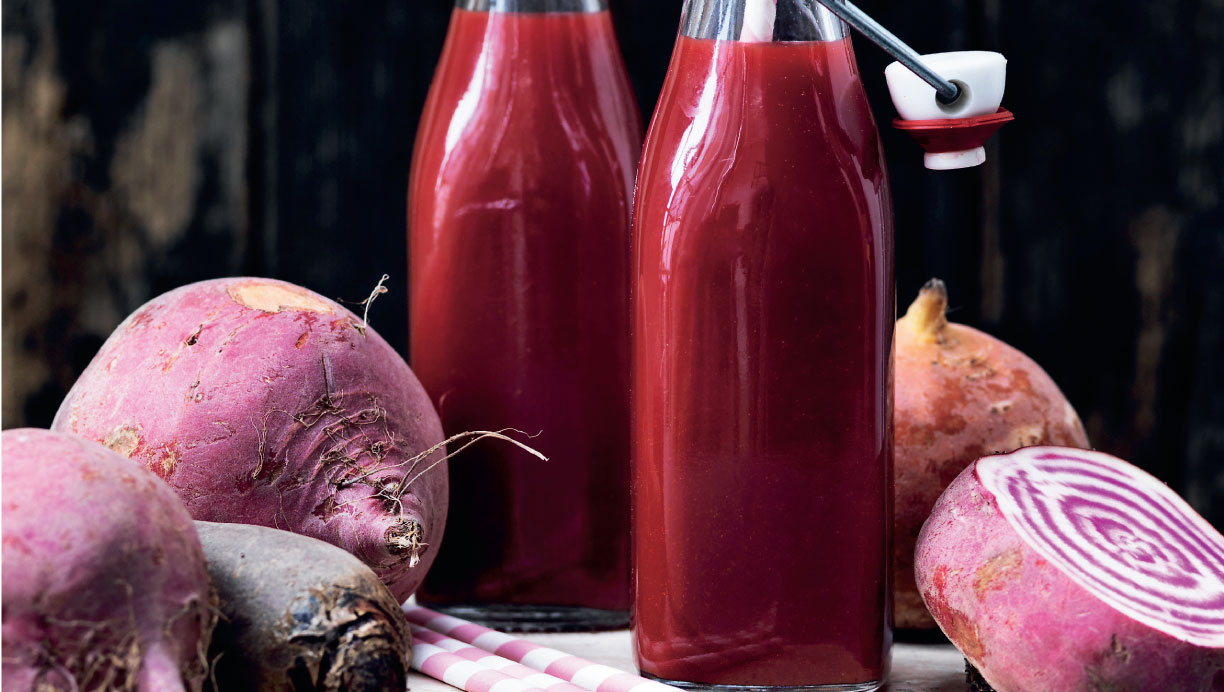 https://imgix.femina.dk/media/article/1410-roedbedejuice.jpg