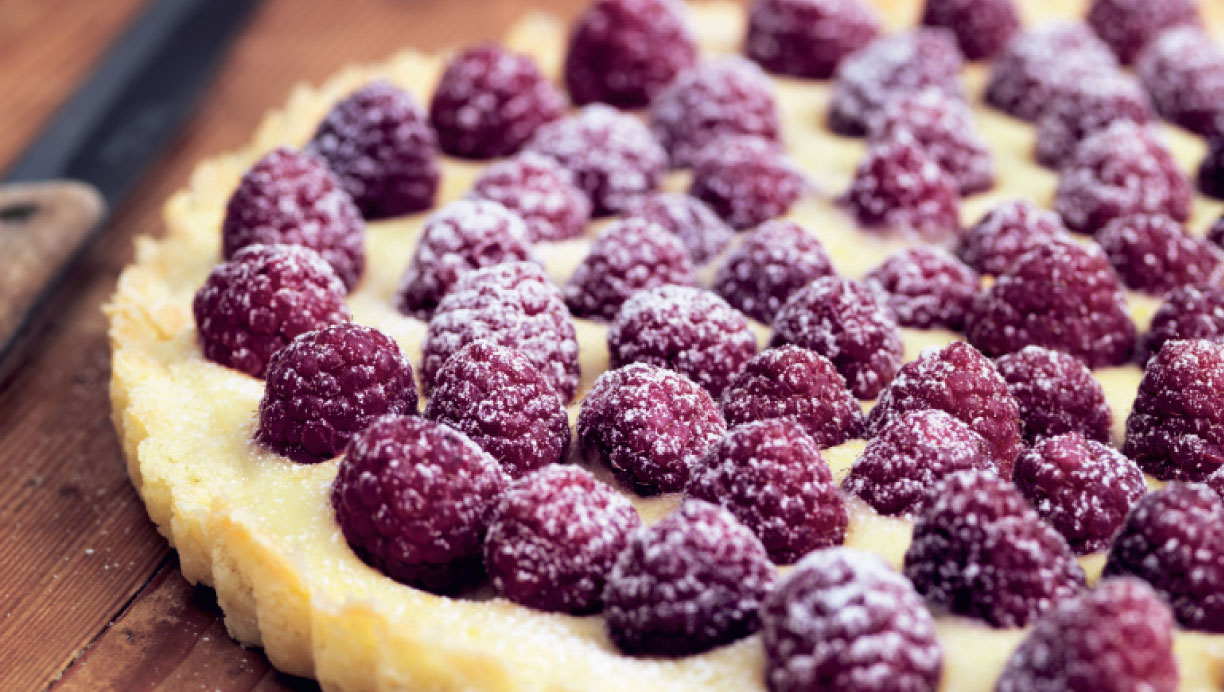 Fransk tærte med citroncreme og hindbær