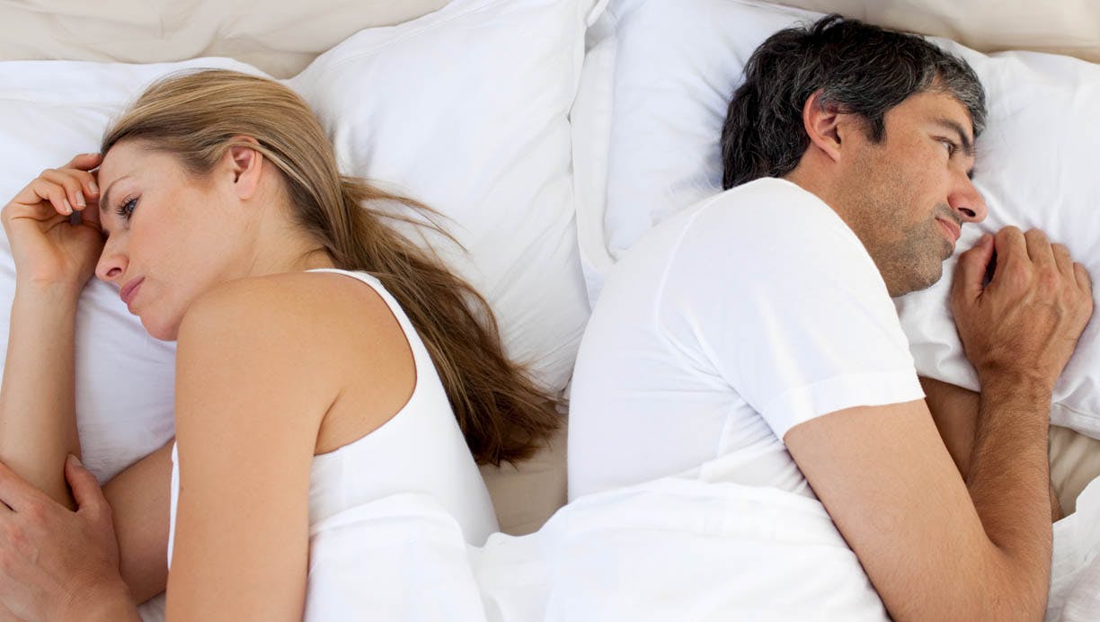 https://imgix.femina.dk/media/article/1443_sognepraesten_sex_er_blevet_en_belastning.jpg