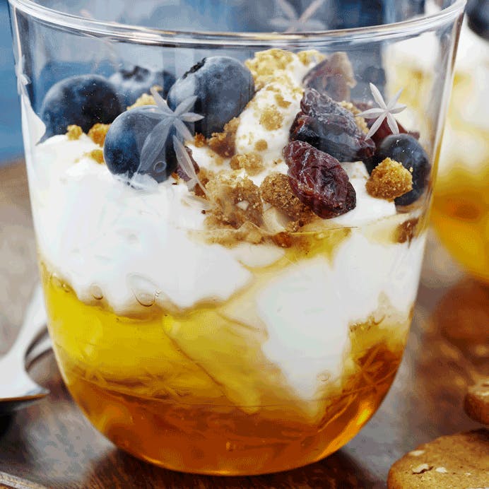 Julebrunch med skyr og brunkager