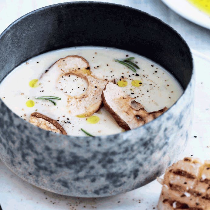 Sådan laver du lækker Jordskokkesuppe