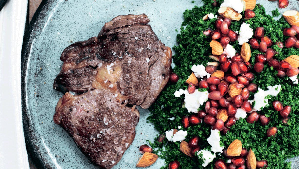 Rib eye med frisk grønkålssalat