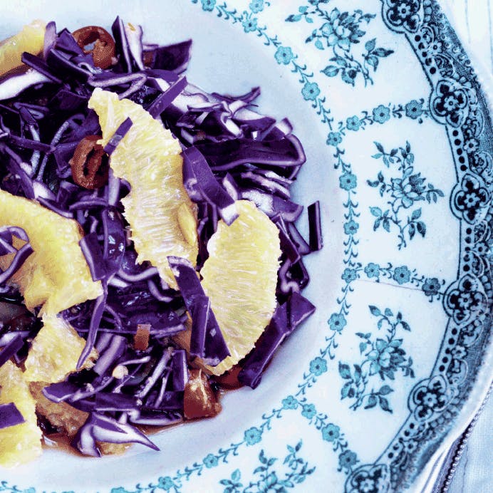 En skøn og sprød rødkålssalat med et syrligt twist