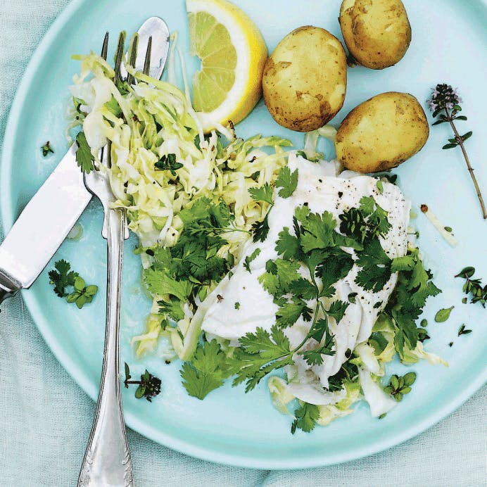 Bagt torsk med dampet spidskål og koriander