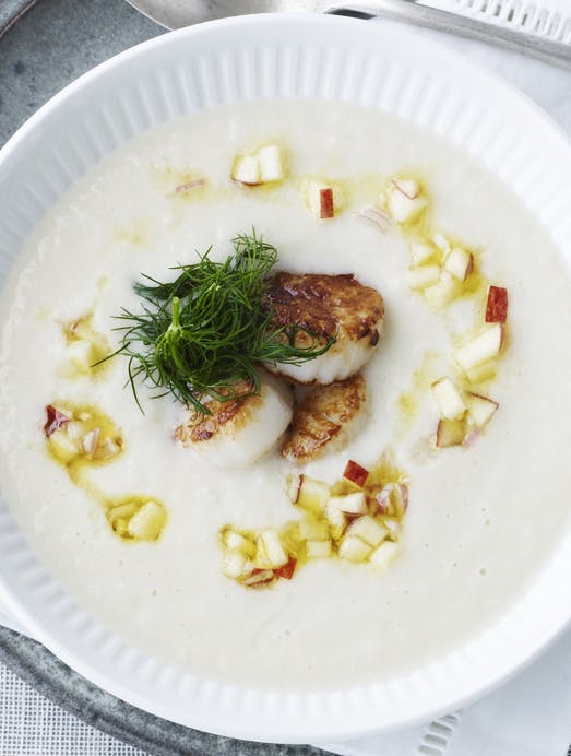 Blomkålssuppe med kammuslinger