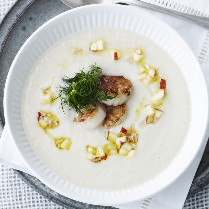 Blomkålssuppe med kammuslinger