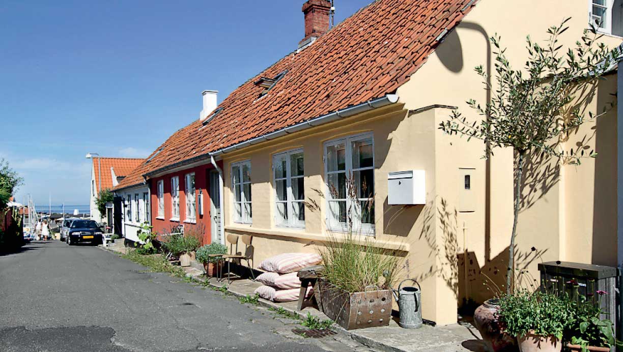 https://imgix.femina.dk/media/article/1622-sommerhus-bornholm-prim.jpg