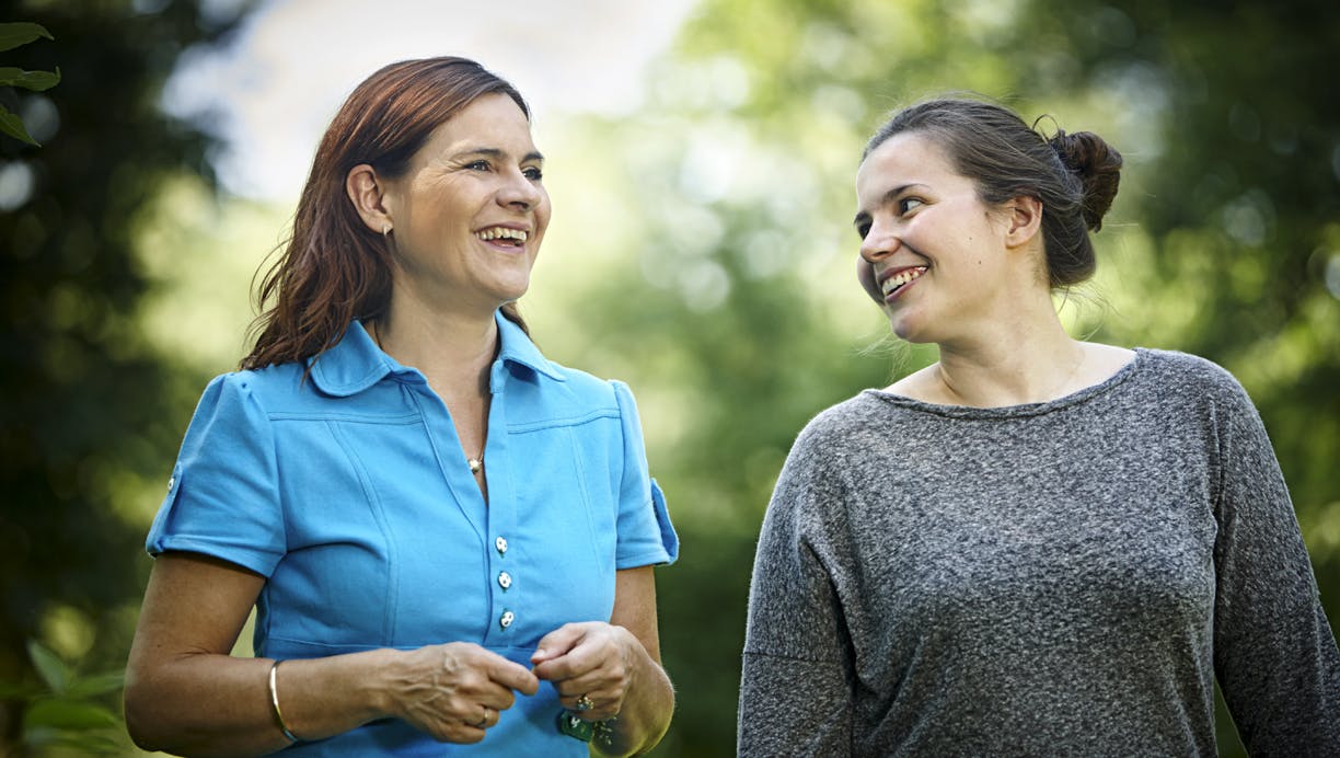 Unges sexkultur: Hvordan kan man som mor ruste sin teenager til at springe ud i (sex)livet i en tid, hvor sexkulturen blandt unge bliver mere og mere grænsesøgende?